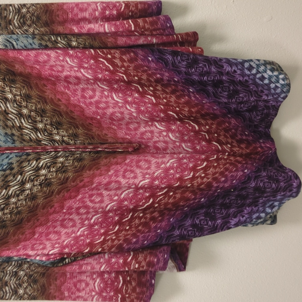 Stylish Democracy Plus Size Top - Stunning Asymmetric Multicolor Chevron Design - Picture 3 of 14
